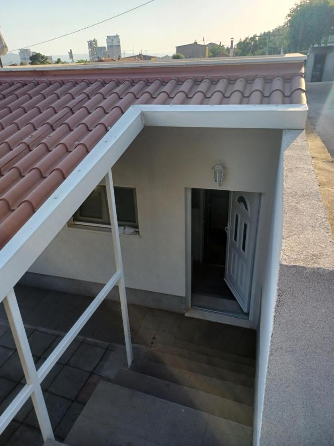 Apartment Stone *