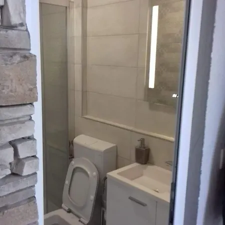 Stone Guest House Split Room photo